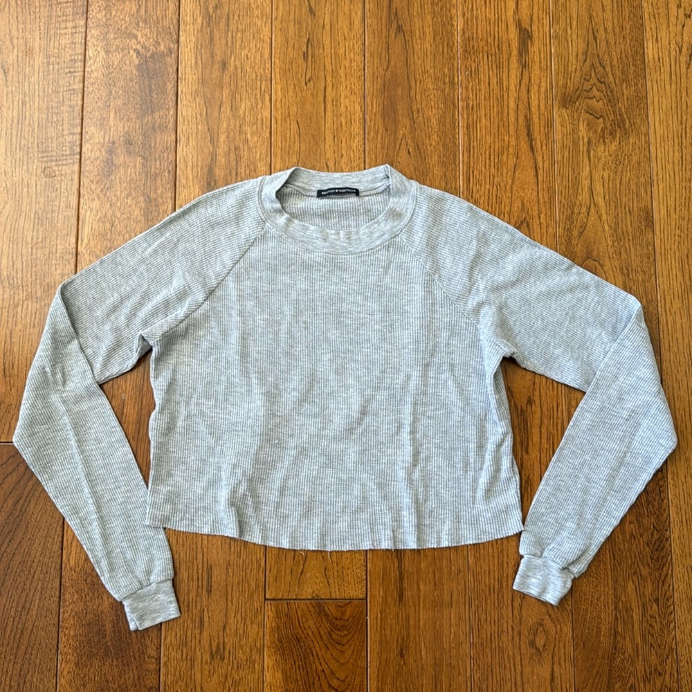 Brandy Melville Cropped Long Sleeve